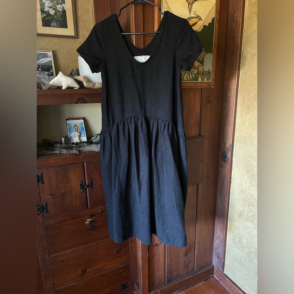notPERFECTLINEN Black Volume Dress